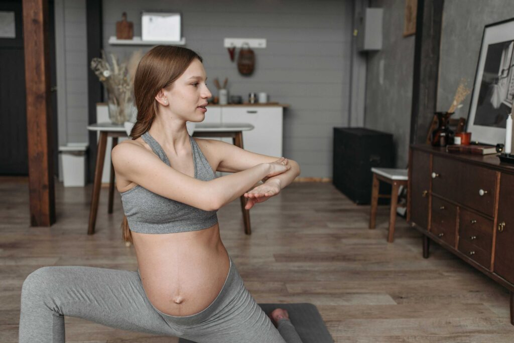 stay fit while pregnant